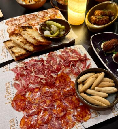 SUNDAY ENDLESS FREE FLOWING TAPAS