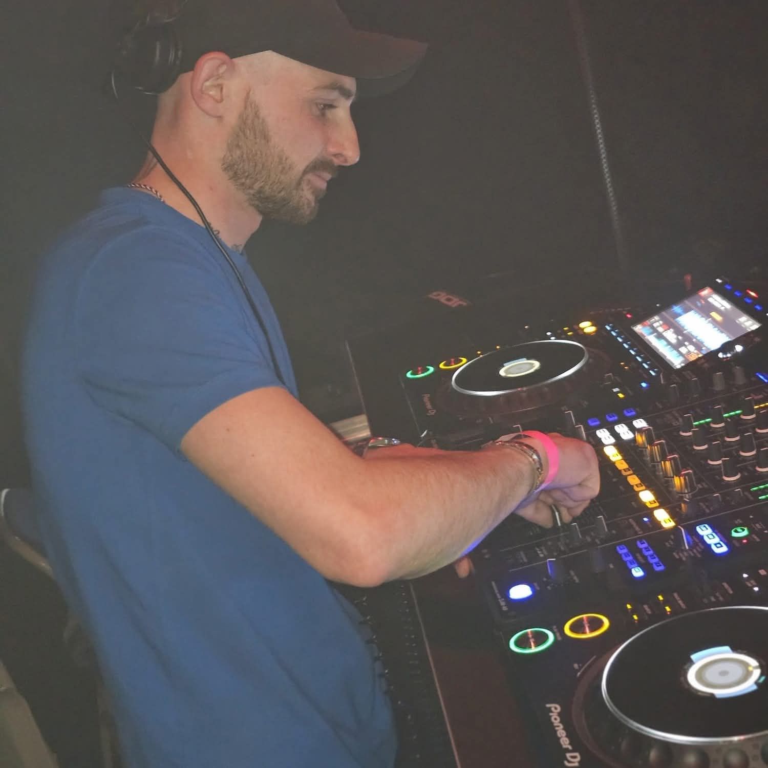 Open Decks